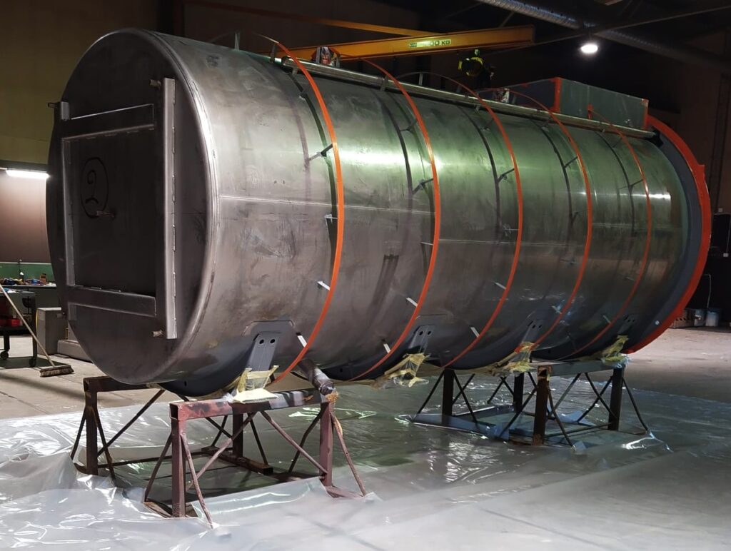 ruostumaton teräs, juomavesisäiliö